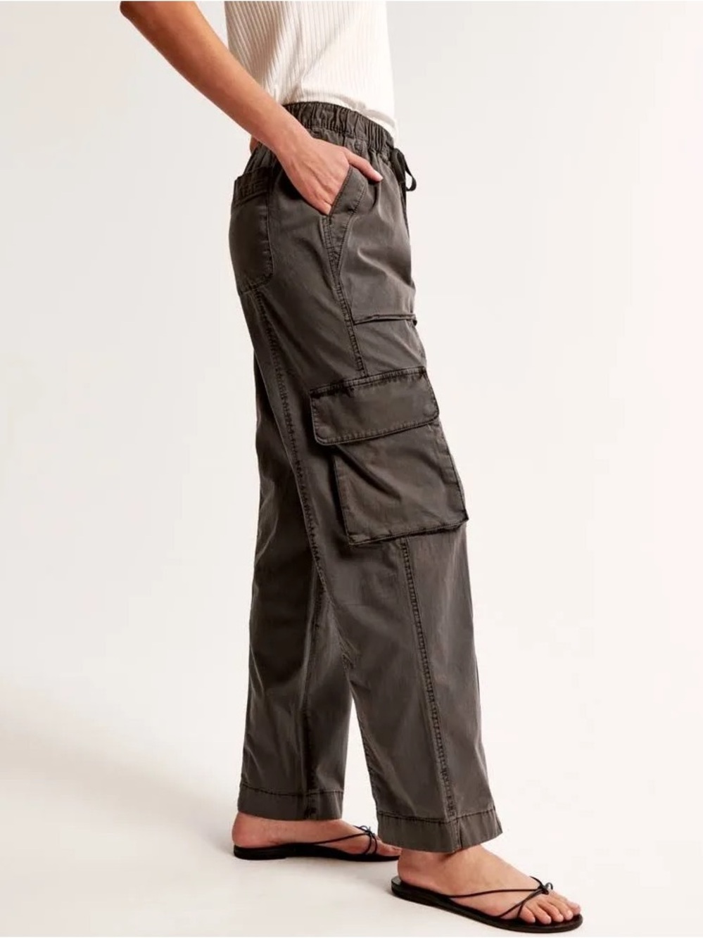 Abercrombie & Fitch Pull-On Wide Leg Cargo Pants - Picture 7 of 11